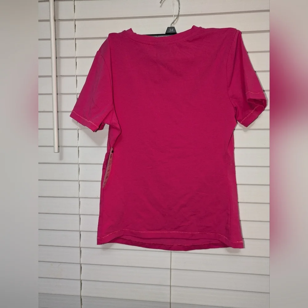 NWT Scoop Girls Pink Short Sleeve T-shirt. Size M (8-10)